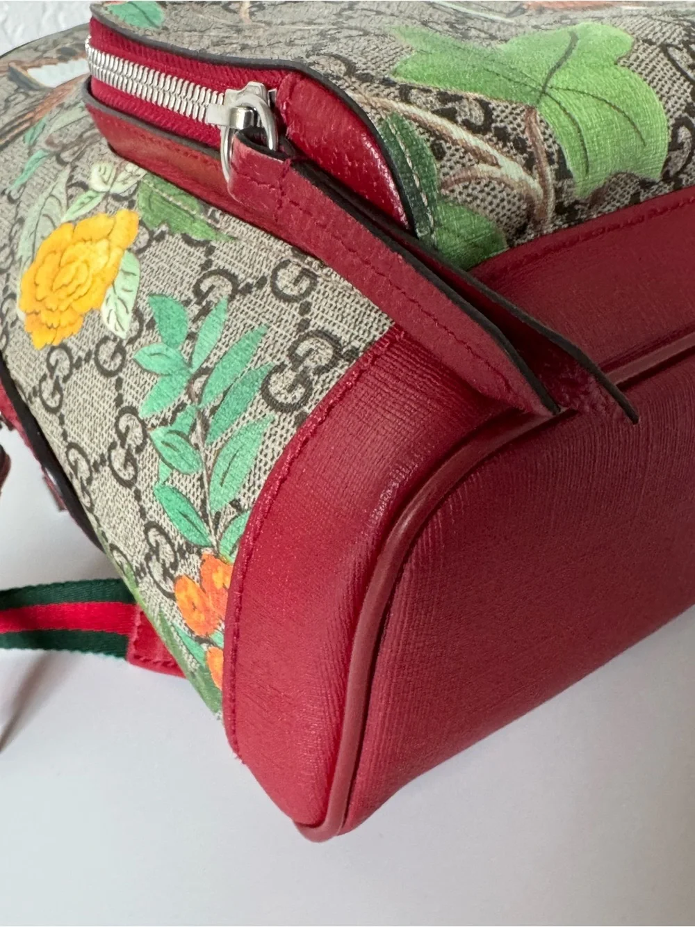Gucci Tian GG Supreme Backpack  Floral Bird Mini Backpack